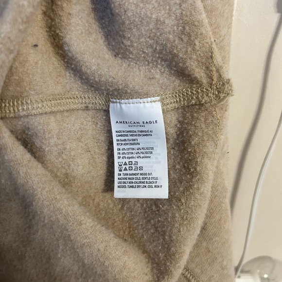 American Eagle cropped sweatshirt - Picture 5 of 6